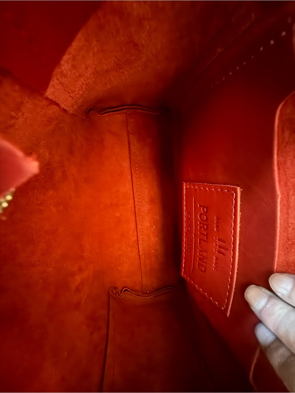 Portland Leather Goods Ruby Triangle bag - Picture 3 of 3
